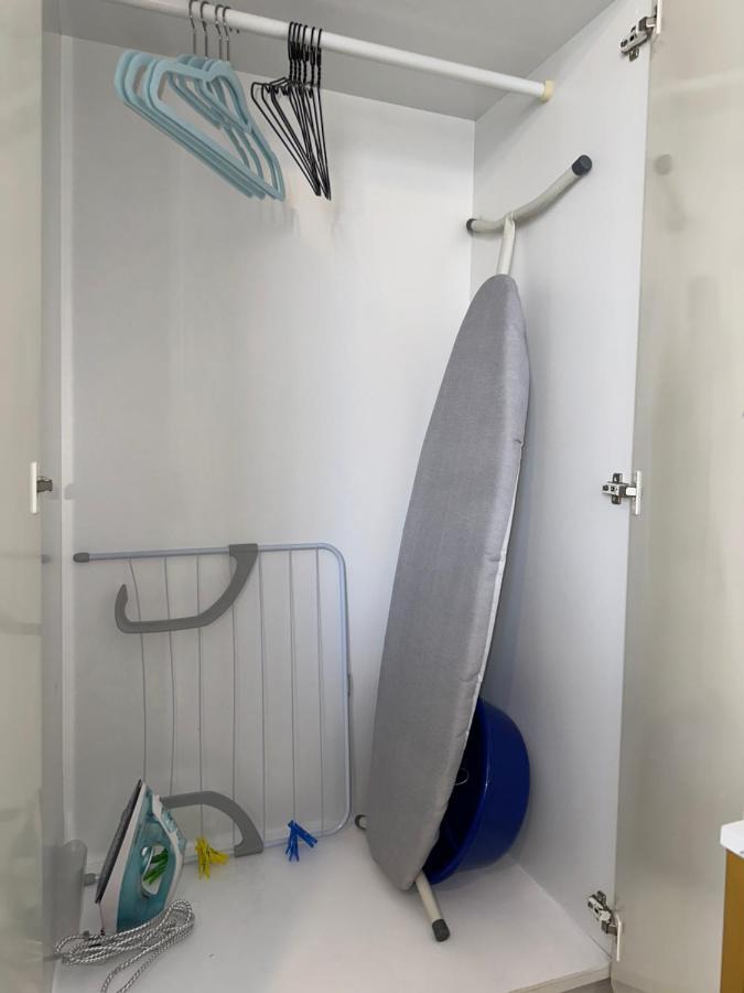 Sea View Apartment Near The Beach Paphos Exteriör bild