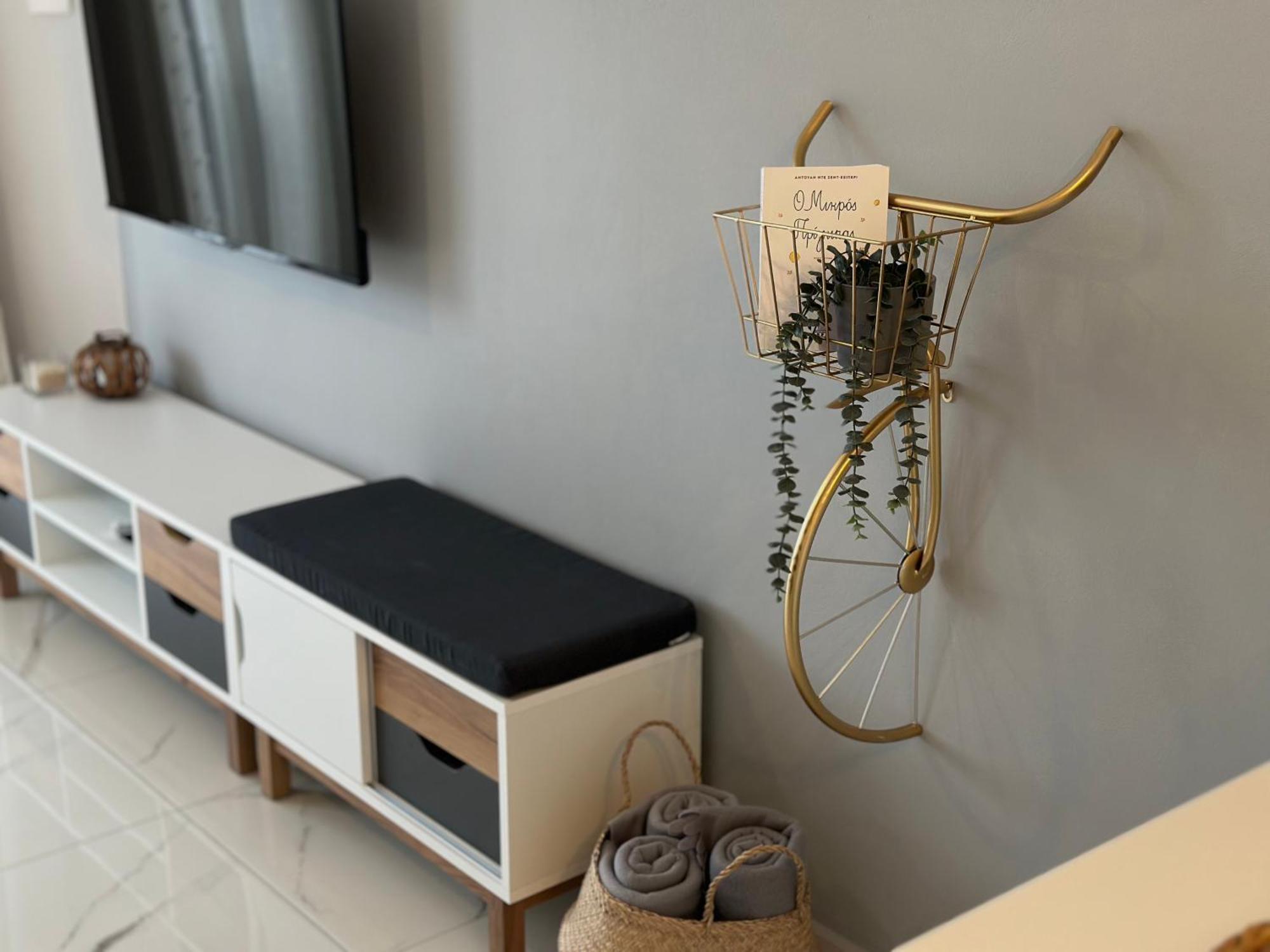 Sea View Apartment Near The Beach Paphos Exteriör bild