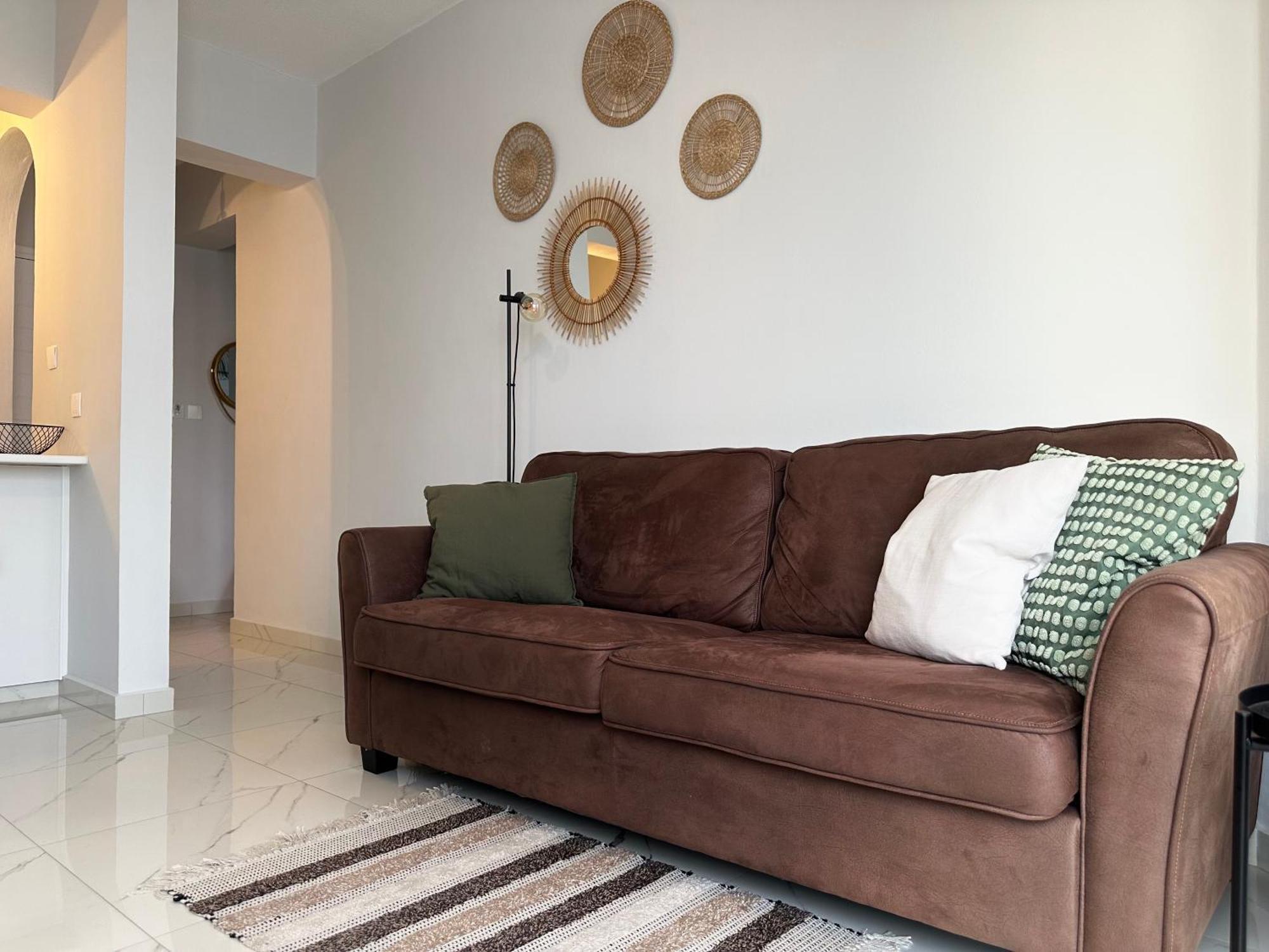 Sea View Apartment Near The Beach Paphos Exteriör bild