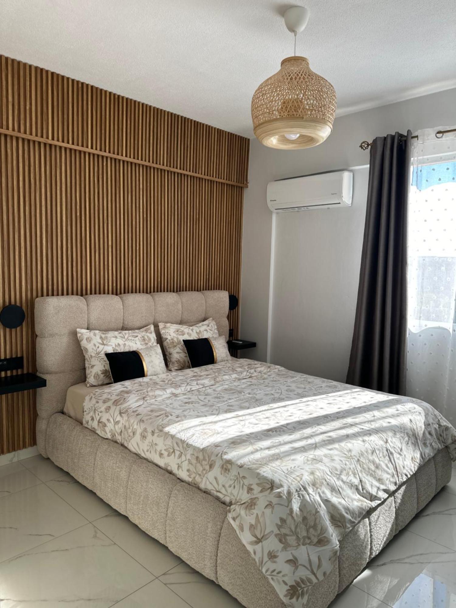 Sea View Apartment Near The Beach Paphos Exteriör bild