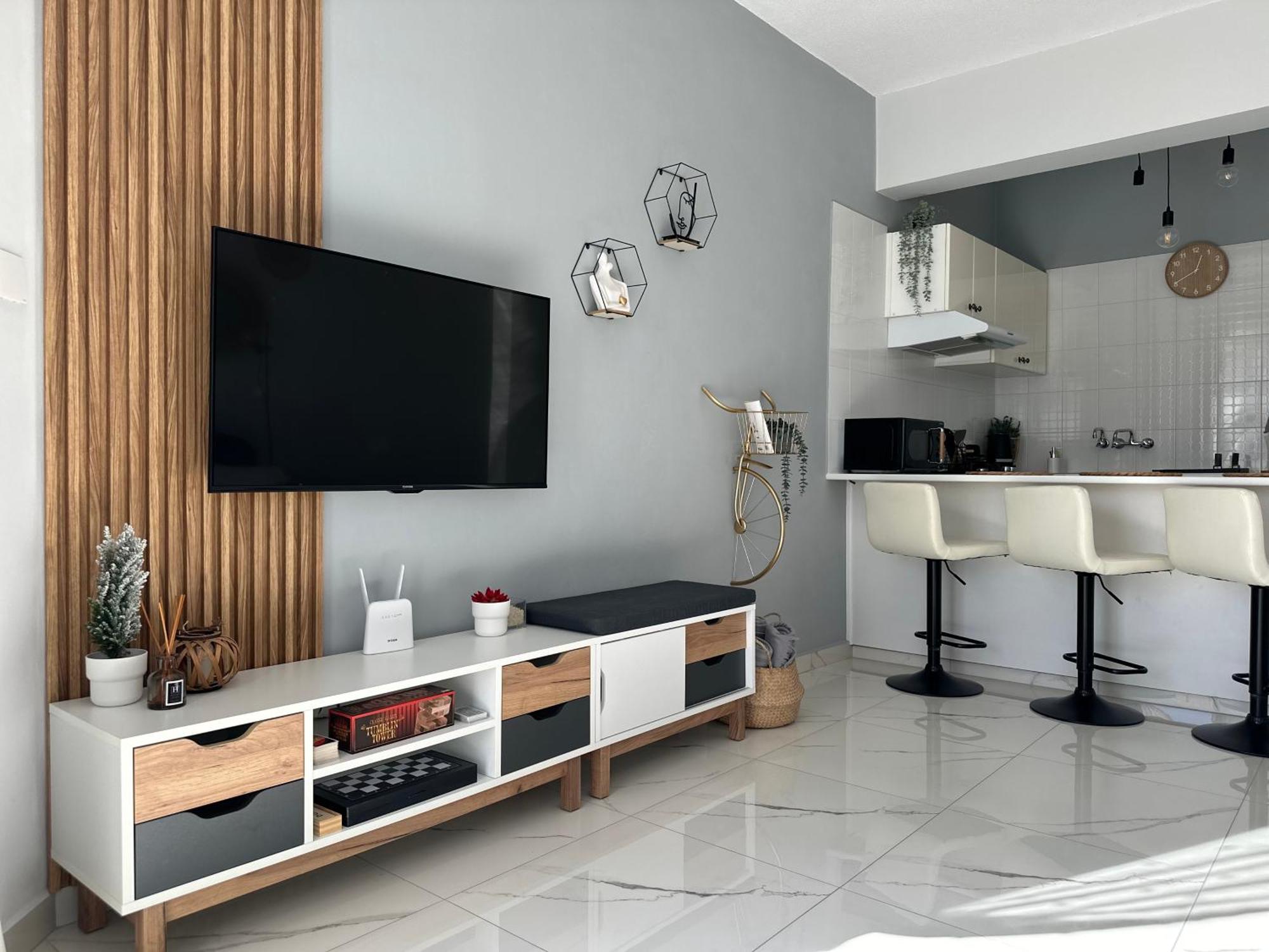 Sea View Apartment Near The Beach Paphos Exteriör bild